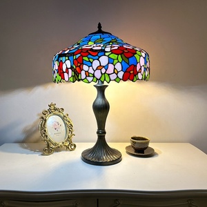 Lámpara de Mesa Tiffany de 16 Pulgadas LongHuiJing con Pantalla de Vidrio con Flores, Estilo Mediterráneo, para Estudio, Lámpara de Mesa Europea, Iluminación de Lujo - Product Image 3