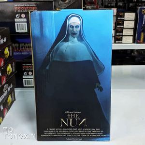 ฟิกเกอร์นักบวชจากภาพยนตร์เรื่อง The Conjuring ของ NECA ซีรีส์จักรวาลสยองขวัญ ของเล่นแอคชั่นฟิกเกอร์ ของขวัญวันฮาโลวีน - Product Image 3