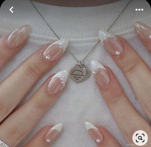 Uñas Postizas Reutilizables de hasta 20 Usos con Adhesivos Fuertes, Alternativa Ecológica a las Manicuras de Salón - Product Image 2