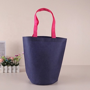 กระเป๋าผ้าช้อปปิ้งแบบใช้ซ้ำได้ ทำจากใยไผ่ธรรมชาติ  พร้อมพิมพ์โลโก้สีตามสั่งบนผ้า T/C  แบบไม่ถักทอ - Product Image 5