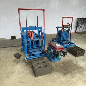 Máquina de Blocos de Cimento Semi-Automática de Alta Qualidade e Fácil Operação com Motor, Design de <span class=keywords><strong>3</strong></span> Furos, Tensão 220V/380V - Product Image 2