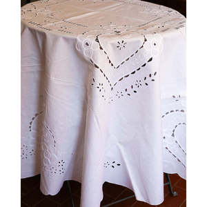 Mantel Redondo de Satén Comercial Carlareggio con Bordado y 8 Servilletas de Lino Bordadas para Hoteles, Bodas y Fiestas Navideñas - Product Image 2