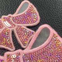 Patchs thermocollants ou à coudre en forme de nœud avec sequins et strass pour vêtements, sacs et chemises