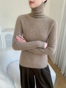 Suéter de Gola Alta 100% Cashmere para Mulheres com Corte Slim para Outono e Inverno. - Product Image 3