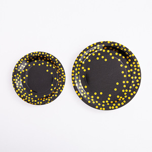 Vente en gros de 8 pièces de vaisselle jetable en papier <span class=keywords><strong>noir</strong></span> <span class=keywords><strong>et</strong></span> <span class=keywords><strong>or</strong></span> avec des points, gobelets, serviettes, assiettes, ensembles de vaisselle, assiettes en papier, vaisselle de table - Product Image 5