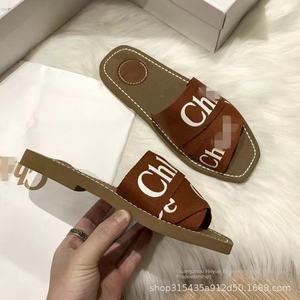 Famiglia piatta per ciabatte da <span class=keywords><strong>donna</strong></span> sandali da <span class=keywords><strong>donna</strong></span> con una sola parola in stile francese con vendita calda scarpe da spiaggia all'ingrosso - Product Image 4