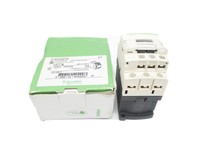 Controlador de Programación PLC CAD32FD Nuevo y Original en Stock en Almacén