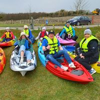 Vicking Sea Touring Paddle Kayak 9FT Lldpe Plastique CE Canoë Siège Unique Une Personne Mains Libres Pédale Pêche