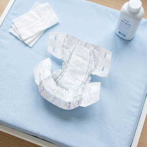 Couches pour adultes <span class=keywords><strong>ABDL</strong></span> épaisses, vente en gros, OEM, imprimées sur mesure, avec dos en plastique, forte absorption, échantillon gratuit - Product Image 3