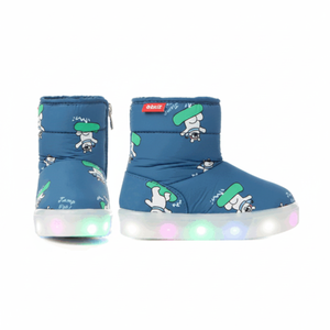 OZKIZ Korean Style Bear Boots for Boys 2-6 Years Kids' Winter Fashion with Lighted Feature Synthetic Upper Material Wholesale - Product Image 2