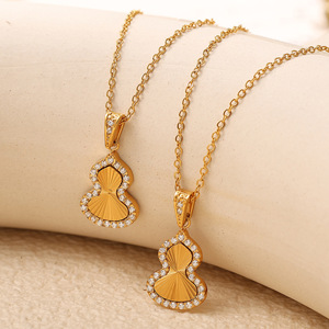 Collier pendentif gourde avec chaîne en or zirconium pour femme, chaîne de clavicule, usage quotidien - Product Image 1
