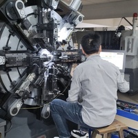 Grandes machines agricoles personnalisables Ressorts spiralés Double torsion avec dents de ressort Direct usine pour les moissonneuses