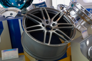 Alliage de jante en aluminium de camion 24.5*8.25 - Product Image 4