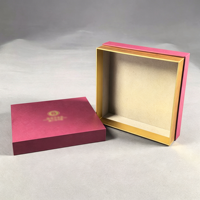 Caja de Regalo Rígida Color Vino Tinto Personalizada con Logotipo en Dorado, Caja de Embalaje Cuadrada de Cartón para Regalos y Recuerdos Universitarios
