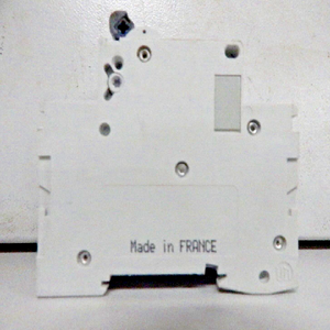 PLCプログラミングコントローラー 10A C60N マルチ9 2極ミニチュア - Product Image 1