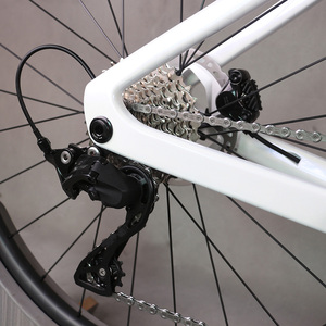 <span class=keywords><strong>Bicicleta</strong></span> Completa con Grupo R7120, <span class=keywords><strong>Bicicleta</strong></span> de Carretera con Frenos de Disco, Cuadro de <span class=keywords><strong>Carbono</strong></span>, Ruedas de <span class=keywords><strong>Carbono</strong></span>, Pintura Blanca Camaleón TT-R18 - Product Image 3