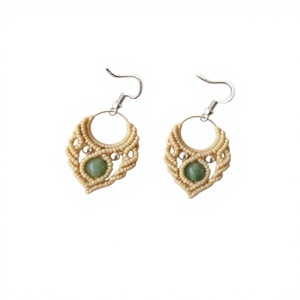 Excellente Qualité Vintage Chandelier Macramé Boucles d'oreilles créoles Perles en laiton Petites perles Cordon fait main Plaqué argent Tendance - Product Image 1
