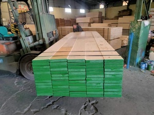 Poutres en bois <span class=keywords><strong>lamellé</strong></span>-<span class=keywords><strong>collé</strong></span> en pin LVL de conception moderne, contreplaqués de peuplier avec normes d'émission de formaldéhyde E1 pour l'ossature des maisons - Product Image 5