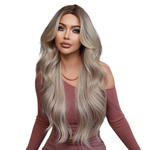 Peluca de Alta Calidad Hecha a Máquina, Estilo Natural Europeo Americano, para Mujer, Color <span class=keywords><strong>Beige</strong></span> Gris Rubio, <span class=keywords><strong>Cabello</strong></span> Largo y Rizado con Flequillo, Fácil de Usar - Product Image 1