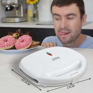 WINNING STAR <span class=keywords><strong>ST</strong></span>-2123 110V 750W Nouvelle conception pour usage domestique Machine à mini-donuts à 6 trous - Product Image 2