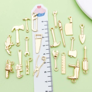 Pendentif en alliage d'or, formes variées, pour la fabrication de bracelets, accessoires de bijoux DIY, apprêts plaqués en alliage de zinc - Product Image 3