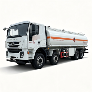 Camions-citernes multi-spécifications, types de camions-citernes de 15m³ à 27m³, remorque-citerne tri-essieux pour stations-service, transport de carburant diesel - Product Image 1