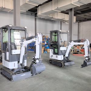 China Mini excavadora de alta calidad de gran potencia embolsadora con cabina CE/ISO/EPA Digger Personal Enterprise Machine - Product Image 4