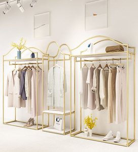 Espositore per <span class=keywords><strong>Abbigliamento</strong></span> a Doppio Strato con Scaffali in Ferro Dorato e Asta Appendiabiti per <span class=keywords><strong>Negozi</strong></span> <span class=keywords><strong>di</strong></span> <span class=keywords><strong>Abbigliamento</strong></span> <span class=keywords><strong>Femminile</strong></span> - Product Image 5