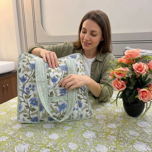 Sac à bandoulière pour femme en coton ethnique fait à la main, sac fourre-tout matelassé indien, sac fourre-tout tendance pour les courses - Product Image 1