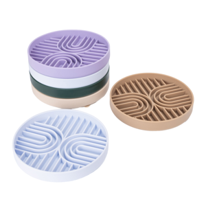 Cuencos de alimentación de mascotas de silicona personalizados duraderos, comederos lentos antideslizantes con logotipo grabado - Product Image 4