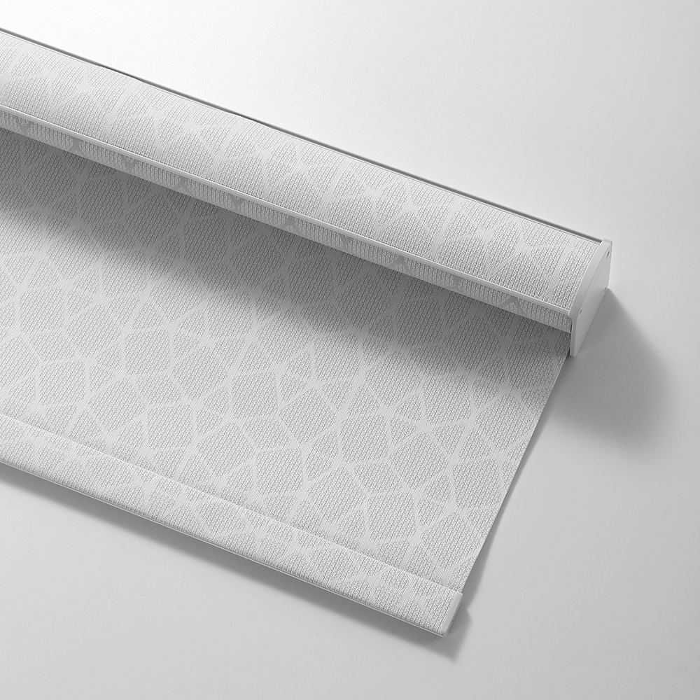 สีเทาอ่อน