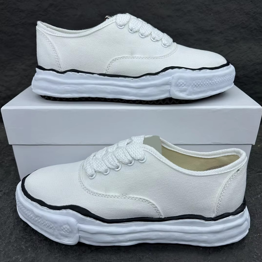 White2