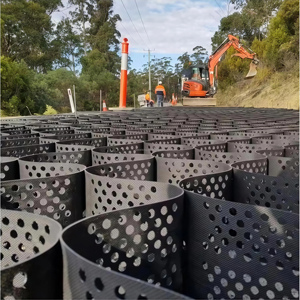 แผ่นตาข่ายกันกรวดแบบพับได้ ทนทาน ทำจาก HDPE สำหรับทางรถวิ่งกลางแจ้ง ลานจอดรถ และเสริมความแข็งแรงของพื้นที่ลาดชัน - Product Image 5
