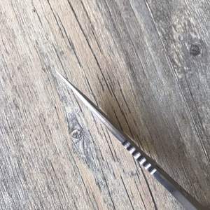 ใบมีดเหล็กดามัสกัสหยางเจียง ขนาด 60 มม. ขอบเรียบ ขนาดเท่าขนาดนิ้วโป้ง สำหรับทำมีด DIY สำหรับงานกลางแจ้ง ชิ้นส่วนสำหรับเครื่องมือทำมือ - Product Image 1