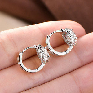 คลาสสิก VVS D GRA 2CT ตัดกลม Moissanite รัศมีห่วงต่างหูทอง14K เติมเต็มอินเทรนด์เครื่องประดับสำหรับทุกเพศ CU-EM-014 - Product Image 5