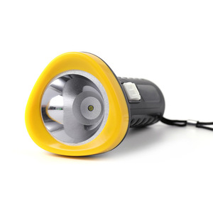<b>Flashlight</b> <b>Led</b> Handheld Plastic Outdoor With 2 Aa Batteries White Light - Product Image 5