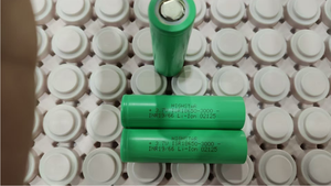 Baterias de Lítio Ferro Recarregáveis HIGHSTAR 18650 3000mAh 30A, Célula de Bateria Li-ion <span class=keywords><strong>3</strong></span>.6V 18650 para UPS/Ferramentas Elétricas - Product Image 4