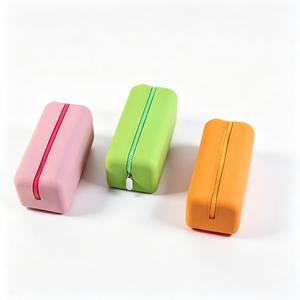 กระเป๋าใส่อุปกรณ์อาบน้ำซิลิโคน, อุปกรณ์เดินทาง, กระเป๋าเก็บของความจุขนาดใหญ่, กันน้ำ, มีคุณค่าทางความสวยงามสูง, กระเป๋าแต่งหน้าแบบพกพา - Product Image 2