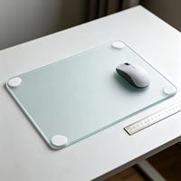 Tapis de bureau en verre trempé 280*340mm, surface givrée de 3mm d'épaisseur, coins arrondis, antidérapant pour le bureau et les jeux