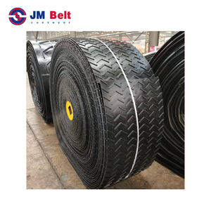 Chevron transportband met diep geprofileerd oppervlak voor hoge hellingshoeken - Product Image 2