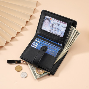 Femmes Crocodile Motif Fermeture Éclair Doux En Cuir PU Portefeuille Imperméable Doublure En Soie Couleur Personnalisée Nouveau Court Petit À La Mode - Product Image 3