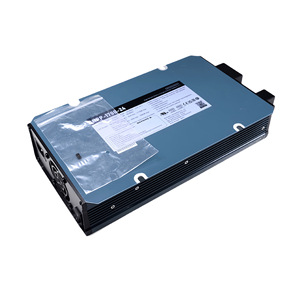 Fuente de Alimentación Industrial NPP-1700-24 de 1700W con Indicador LED, Refrigeración Natural y Carcasa de Aluminio - Product Image 3