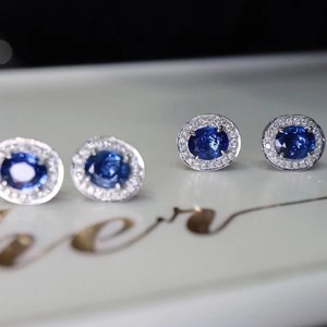 Pendientes de Oro Blanco de 18K con Zafiro Azul Real Natural de Xinfly, Corte Ovalado de 2ct con Halo de Diamantes - Product Image 5
