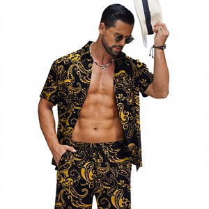 Conjunto de 2 Piezas para Hombre, Camisa de Manga Corta con Botones y Estampado Paisley Barroco Negro y Dorado, Pantalones Cortos a Juego, Estilo Hawaiano Informal, Transpirable para Verano - Product Image 1
