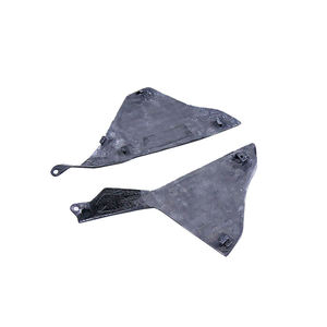 Petits panneaux latéraux en fibre de carbone pour Yamaha YZF-R1 2020+ - Product Image 6