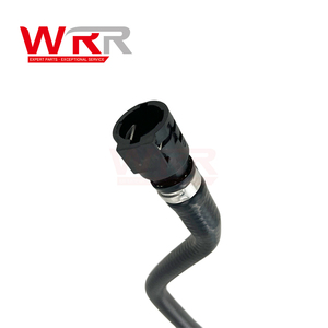ท่อยางหม้อน้ำสำหรับ BMW E90 E92 335i 135i ระบบระบายความร้อนส่วนบนของเครื่องยนต์ที่เชื่อถือได้ 17127565092 17127540127 - Product Image 5