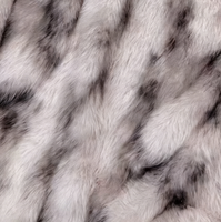 Tissu en fausse fourrure de vison imprimé, peluche de luxe à poils longs, matière en fausse fourrure 100 % polyester à motif dragon pour manteaux et vestes d'hiver