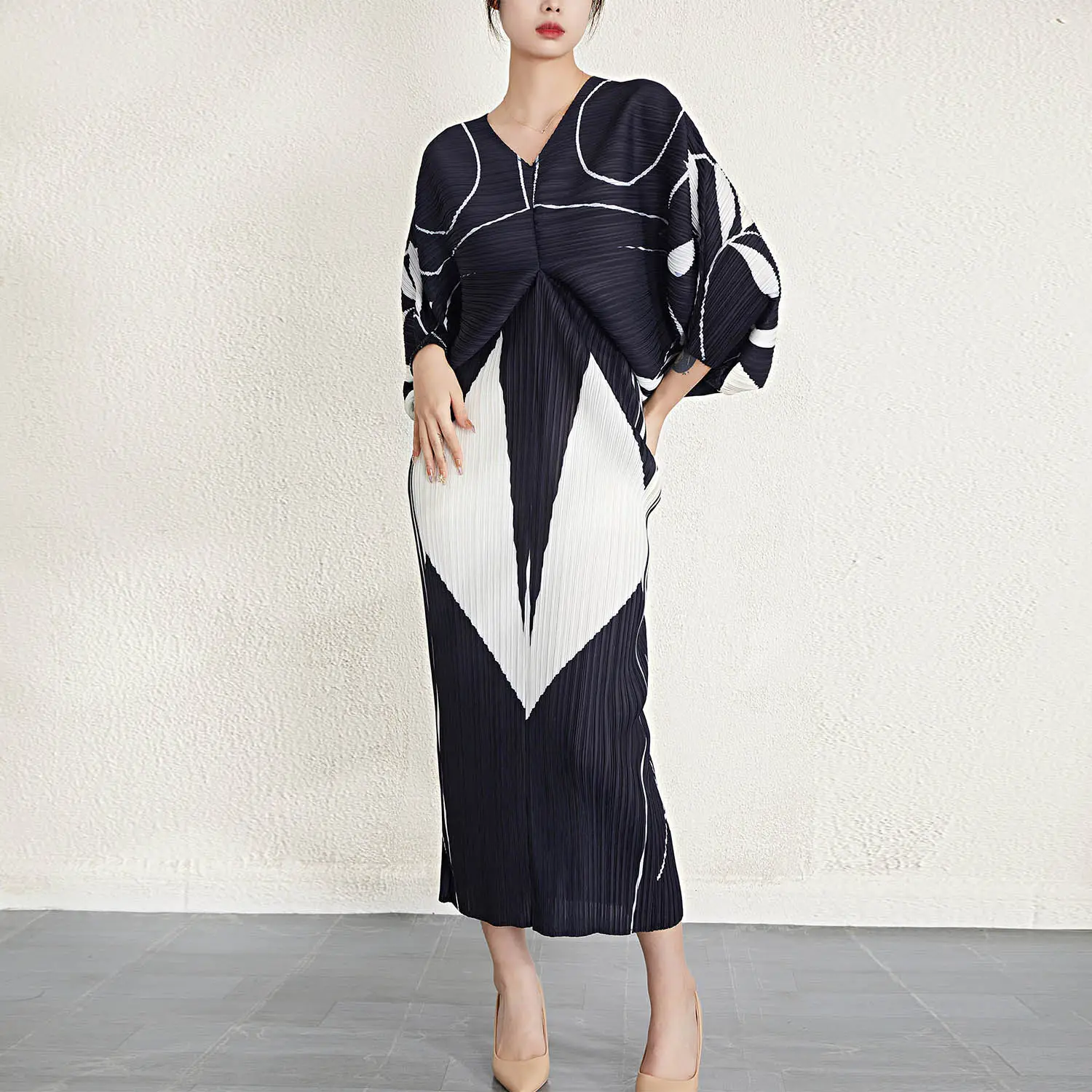 African Women Dresses Fashion 2022 Latest Miyake Design Pleated Dress Woman Loose Digital Print Bat Sleeve Evening Dress