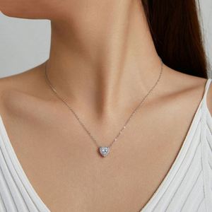 Vente en gros de bijoux fins Colliers en argent sterling 925 Pendentifs en zircone cubique avec couronne de coeur multi-styles pour collier - Product Image 3