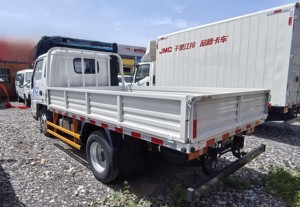 Conduite à droite manuelle à 5 vitesses pour camion léger à une rangée 4x2, fabriquée en Chine avec une forte capacité de charge - Product Image 5